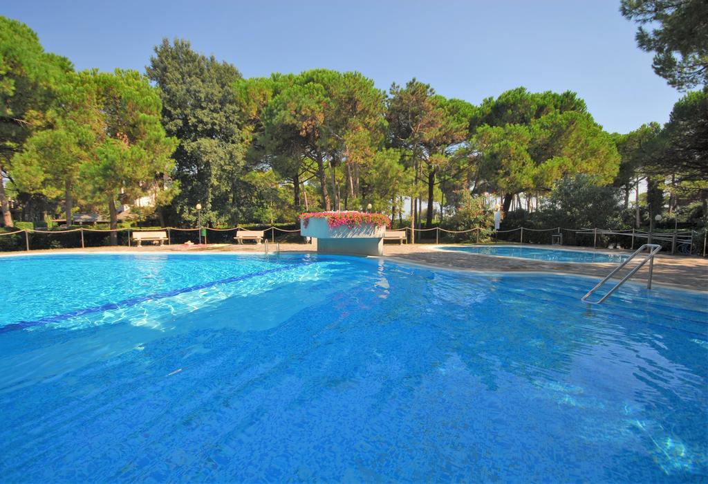 Appartamenti Meridiana Lignano Sabbiadoro Kültér fotó